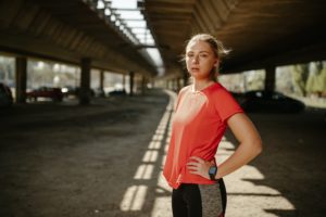 portrait d'une sportive stressée