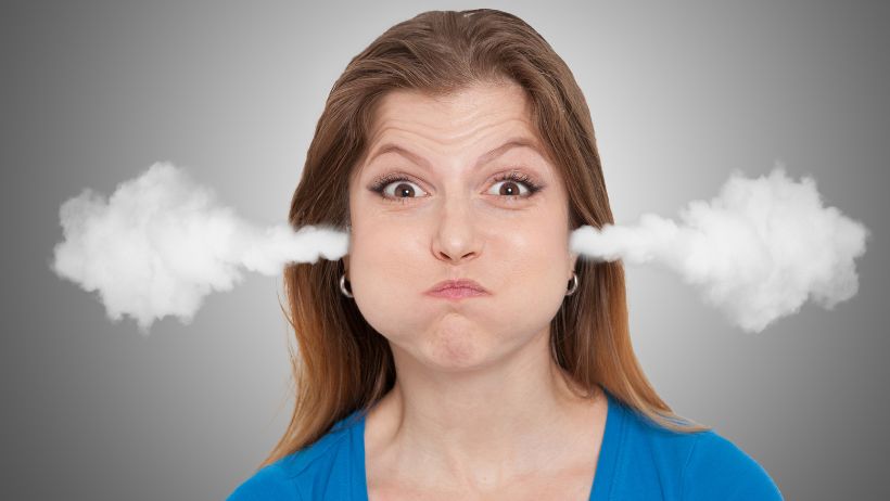 Une femme dont le potentiel est bloqué par sa colère