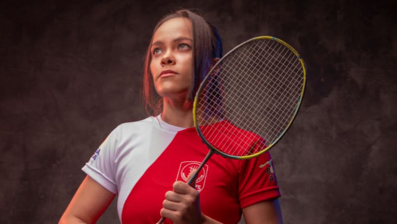 Une joueuse de badminton qui a du potentiel