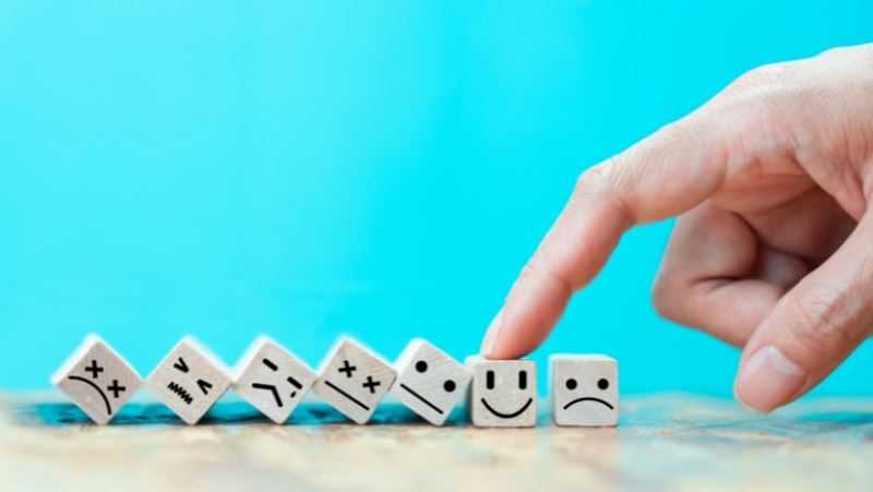 Un coach émotionnel qui apprend à comprendre toutes les émotions