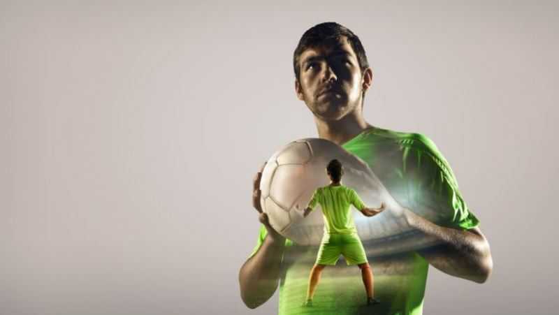 Un footballeur qui gère son stress en visualisant sa réussite