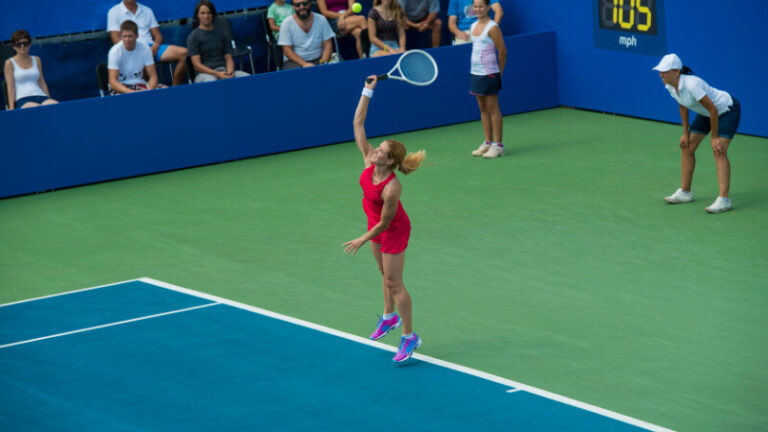 Une joueuse professionnelle de tennis qui gère parfaitement la pression en match
