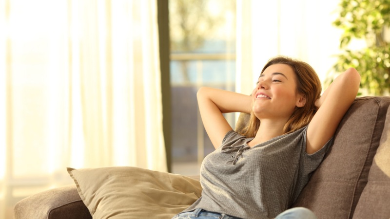 Une sportive professionnelle qui se repose pour mieux récupérer de la fatigue