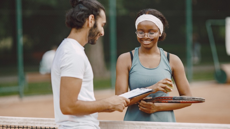 Une séance de préparation mentale avant un match de tennis d'une joueuse