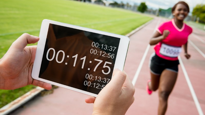 Une athlète qui se fixe comme objectif d'améliorer son temps