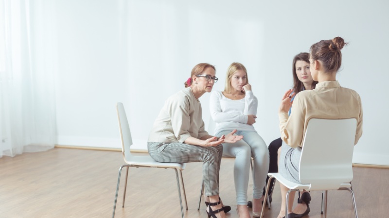Une séance d'apprentissage de coaching professionnel supervisée par un coach